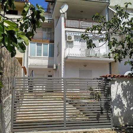 Apartment Natalia Пула Екстериор снимка