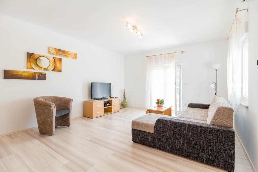 Apartment Natalia Пула Екстериор снимка